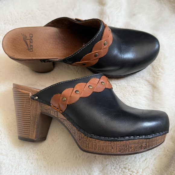 Dansko Rach Mule Clogs Womens Shoes Size 40 EUR Black Leather Heels - Picture 1 of 7